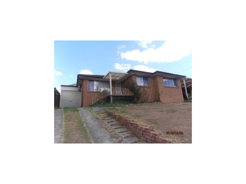 92 Maunder Avenue, Girraween NSW 2145