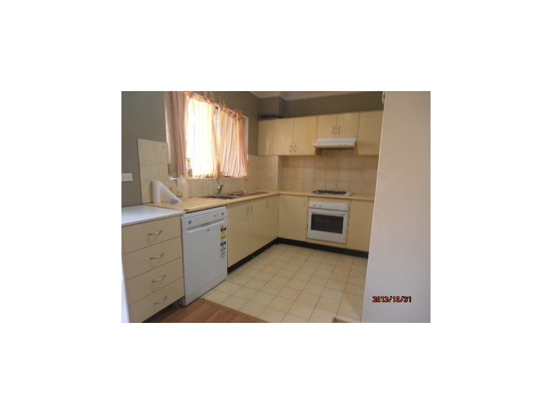 2/142 Station Street, Wentworthville NSW 2145