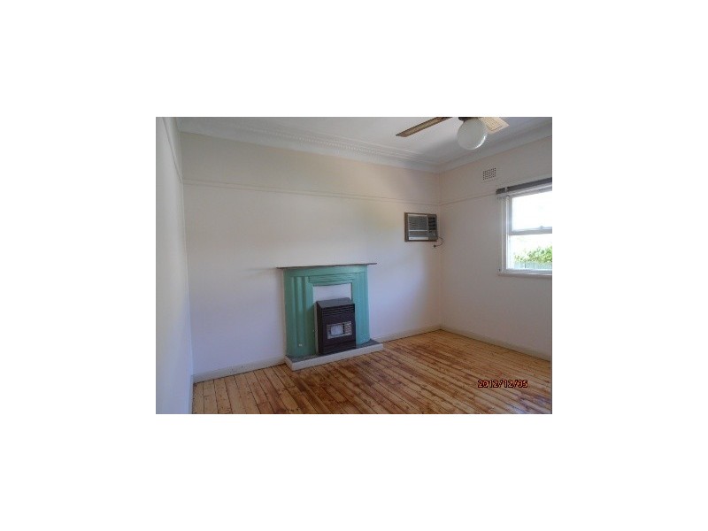 16 Drew Street, Westmead NSW 2145