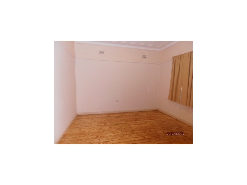 16 Drew Street, Westmead NSW 2145