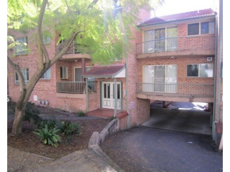 6/221 Dunmore Street, Wentworthville NSW 2145