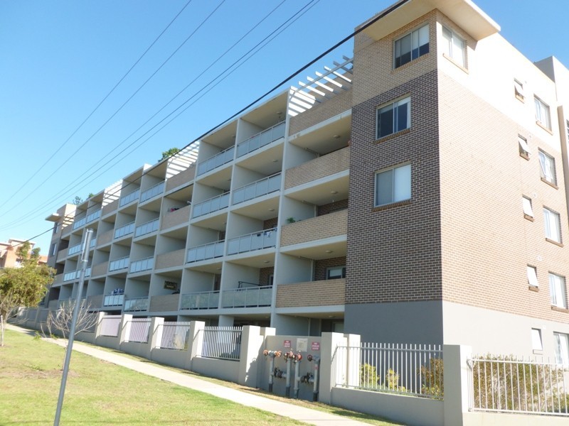 24/26-34 Clifton St, Blacktown NSW 2148