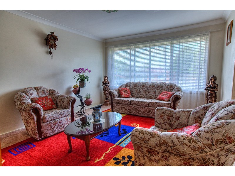 13 Lyle Street, Girraween NSW 2145