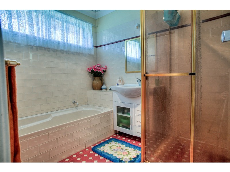 13 Lyle Street, Girraween NSW 2145