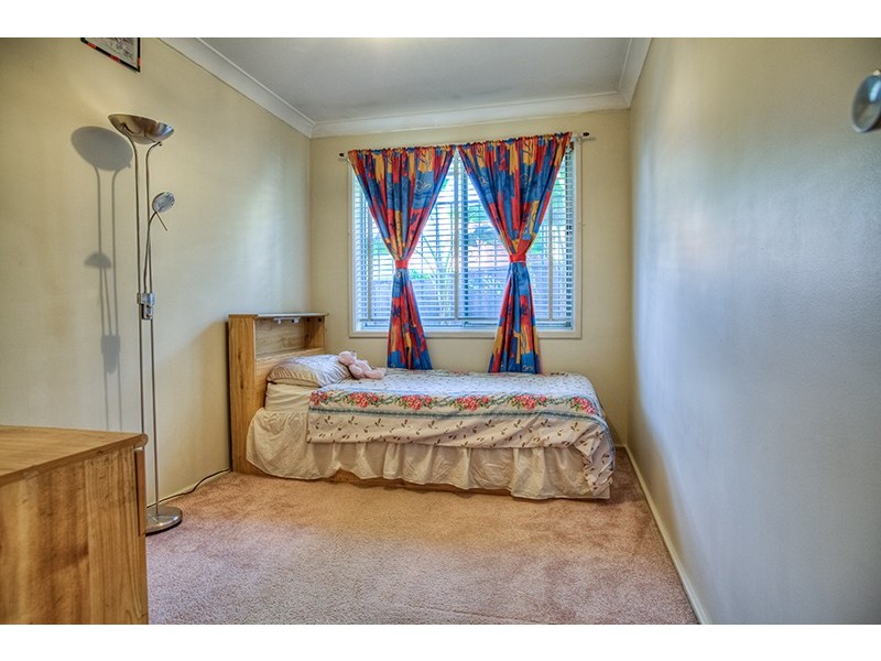 13 Lyle Street, Girraween NSW 2145