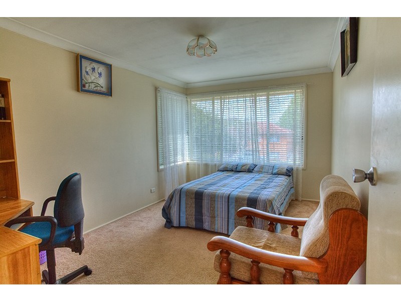 13 Lyle Street, Girraween NSW 2145