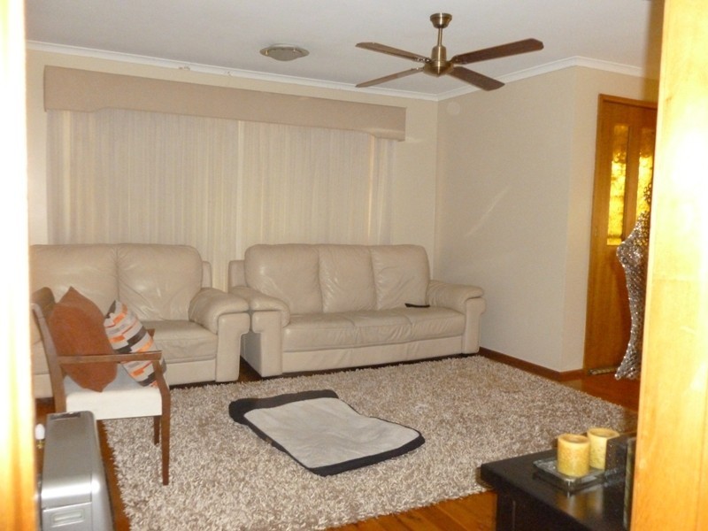 82 Melville Road, St Clair NSW 2759