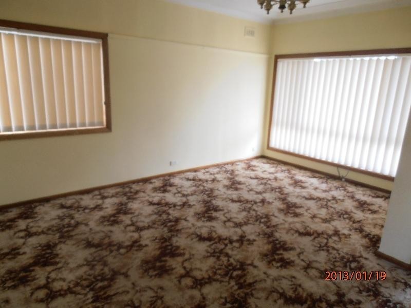 13 Bombala Street, Pendle Hill NSW 2145