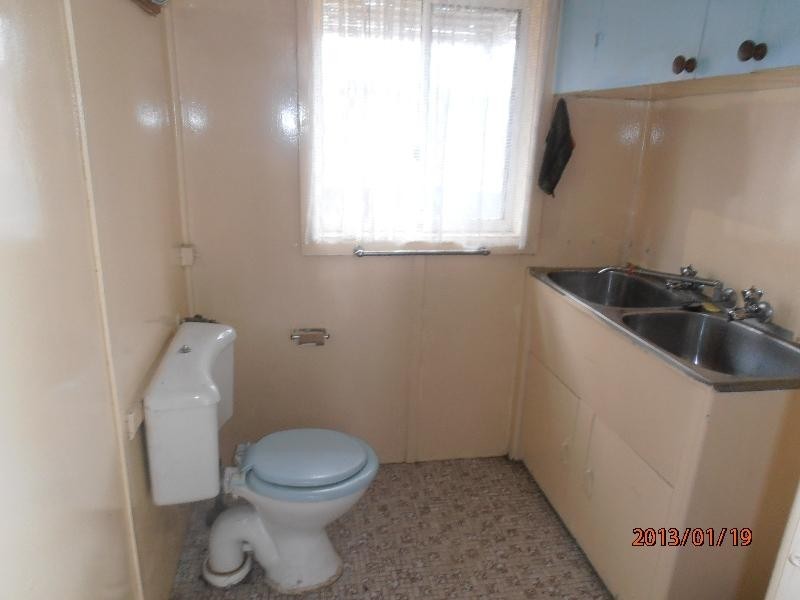 13 Bombala Street, Pendle Hill NSW 2145