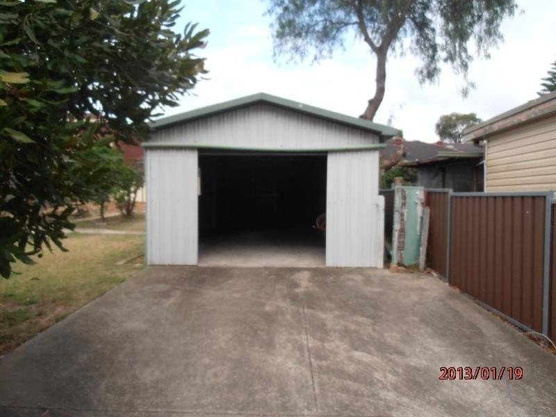 13 Bombala Street, Pendle Hill NSW 2145