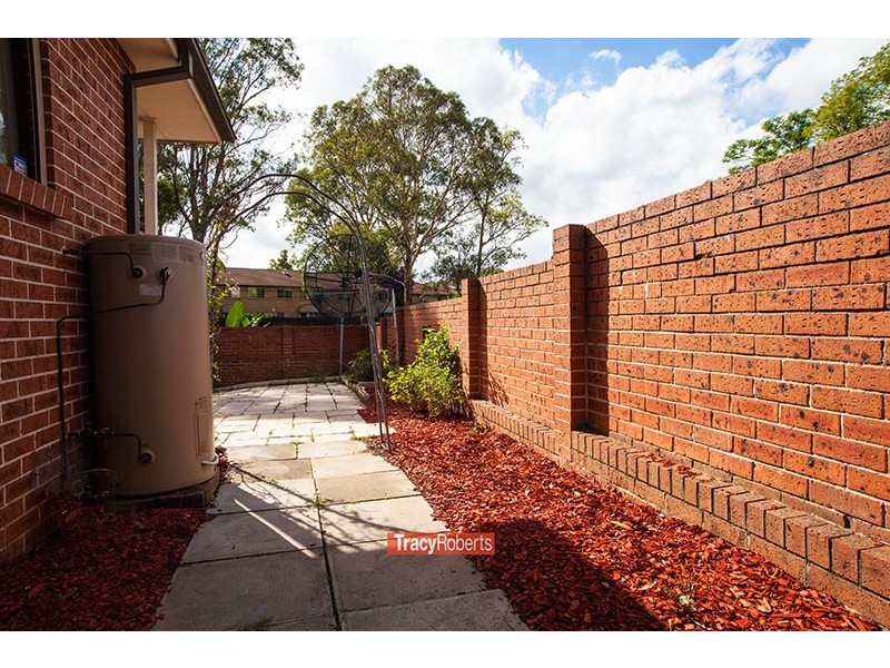 2/17a Short St, Wentworthville NSW 2145