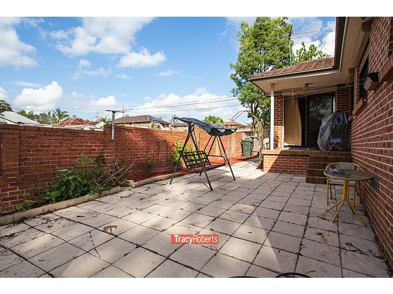 2/17a Short St, Wentworthville NSW 2145