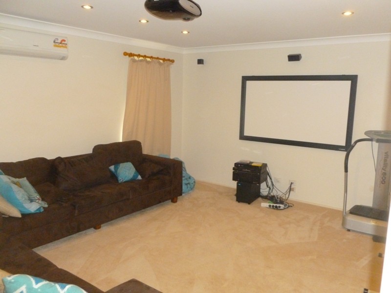 36 Pearson St, South Wentworthville NSW 2145