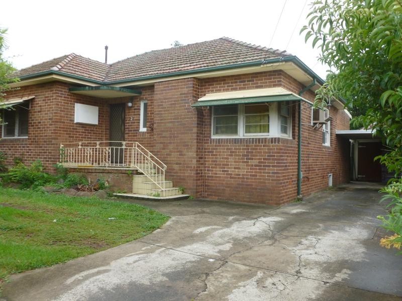 2 Cotswold Street, Westmead NSW 2145