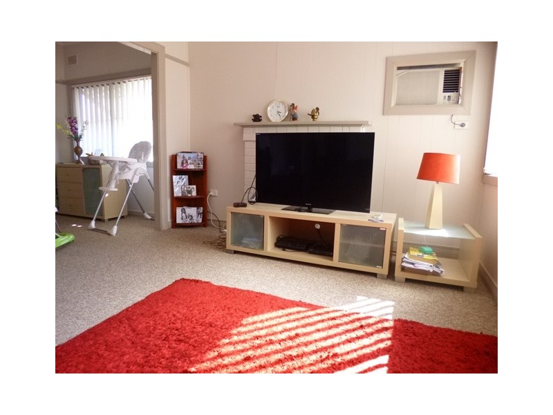 28 Fullagar Rd, Wentworthville NSW 2145