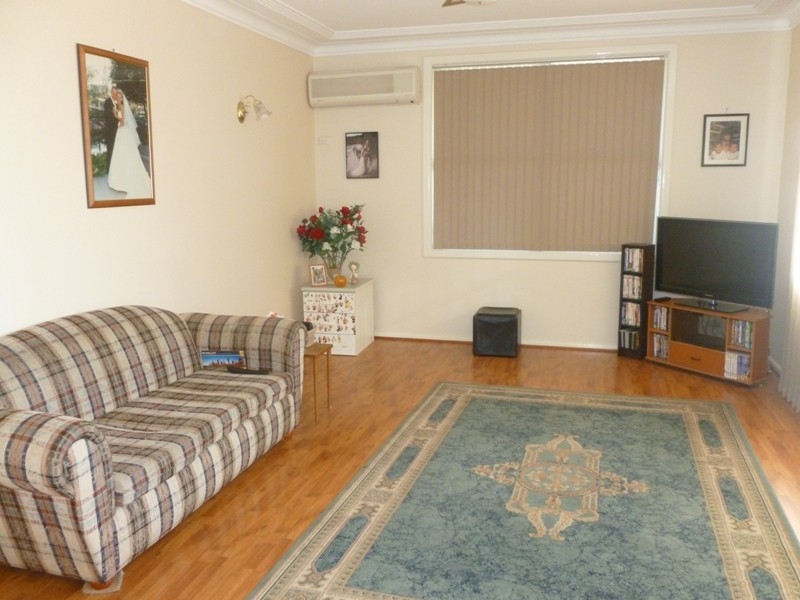 68 Magowar Rd, Girraween NSW 2145