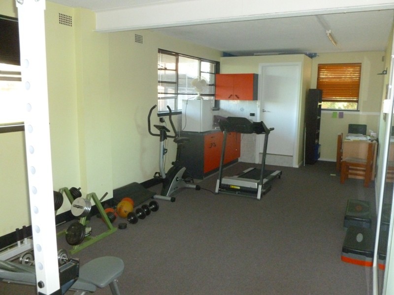 68 Magowar Rd, Girraween NSW 2145