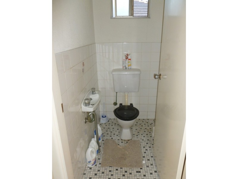 68 Magowar Rd, Girraween NSW 2145