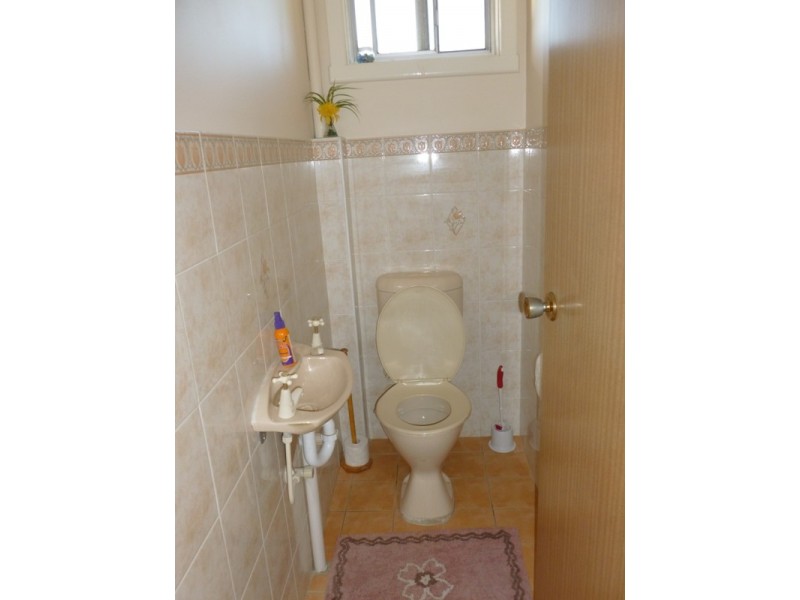 68 Magowar Rd, Girraween NSW 2145