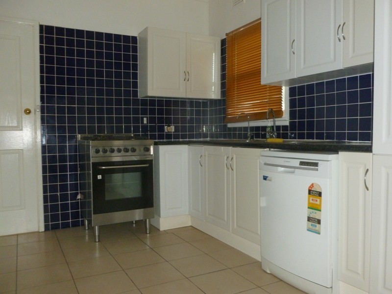 8 Barwon St, Greystanes NSW 2145