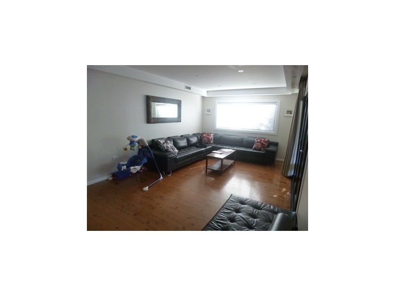 30 Holdsworth Street, Merrylands NSW 2160