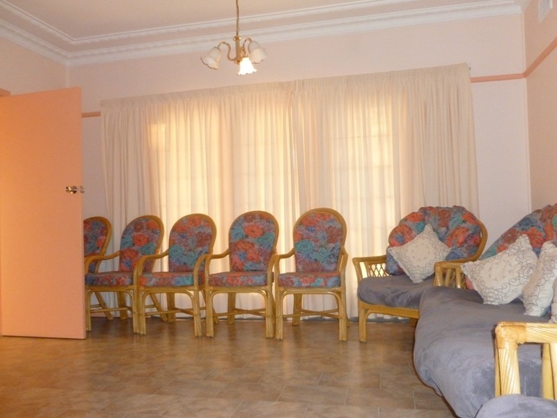 17 Carinya Rd, Girraween NSW 2145