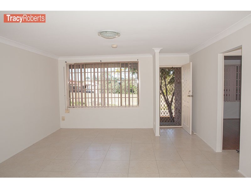 2 Valerie St, Pendle Hill NSW 2145