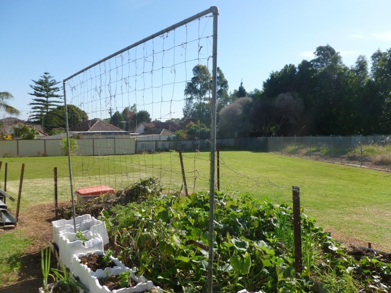 15 Laura St, Merrylands NSW 2160