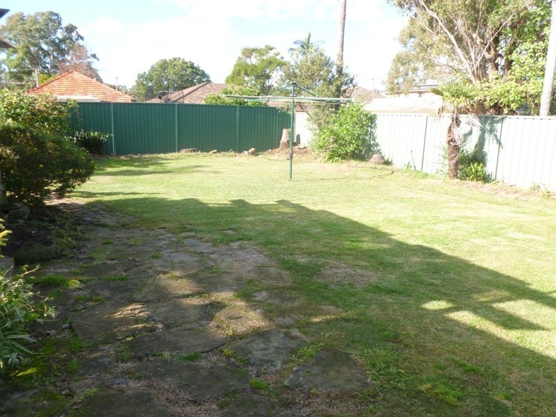 21 Fulton Ave, Wentworthville NSW 2145