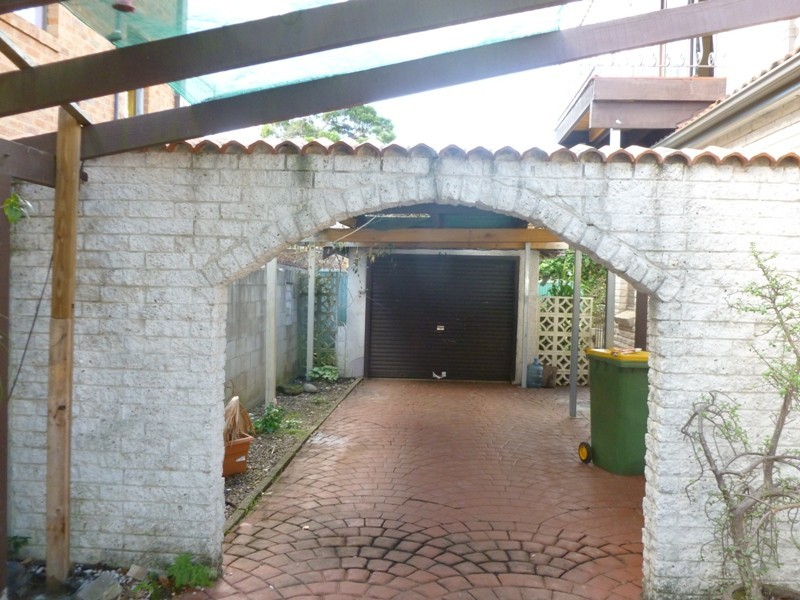 21 Fulton Ave, Wentworthville NSW 2145