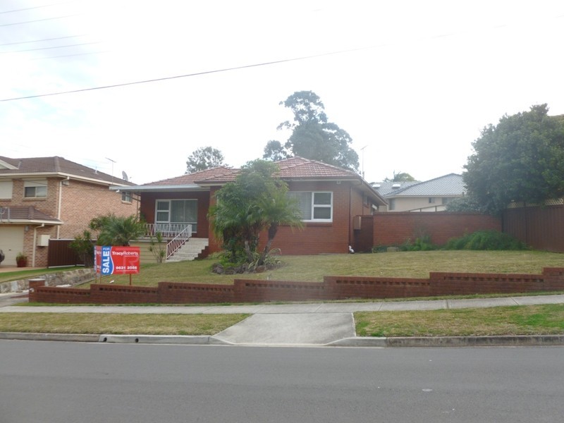 4 Willow St, Greystanes NSW 2145