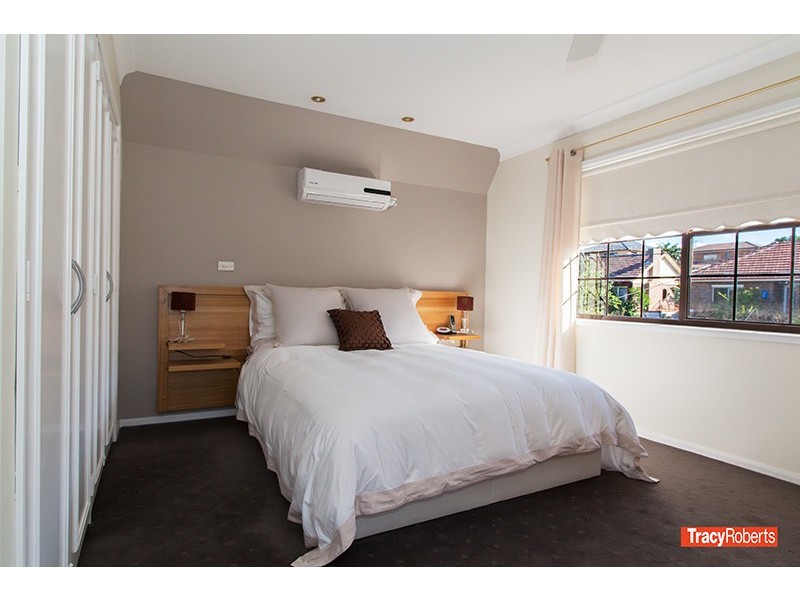 11 Toohey Ave, Westmead NSW 2145