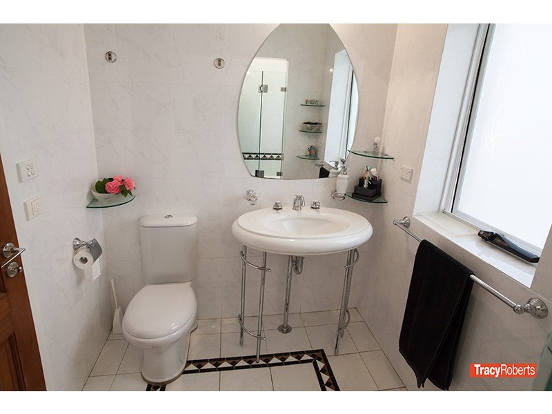 11 Toohey Ave, Westmead NSW 2145