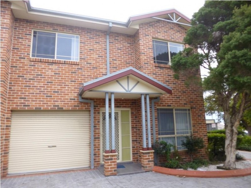 1/90 Gilba Road, Girraween NSW 2145