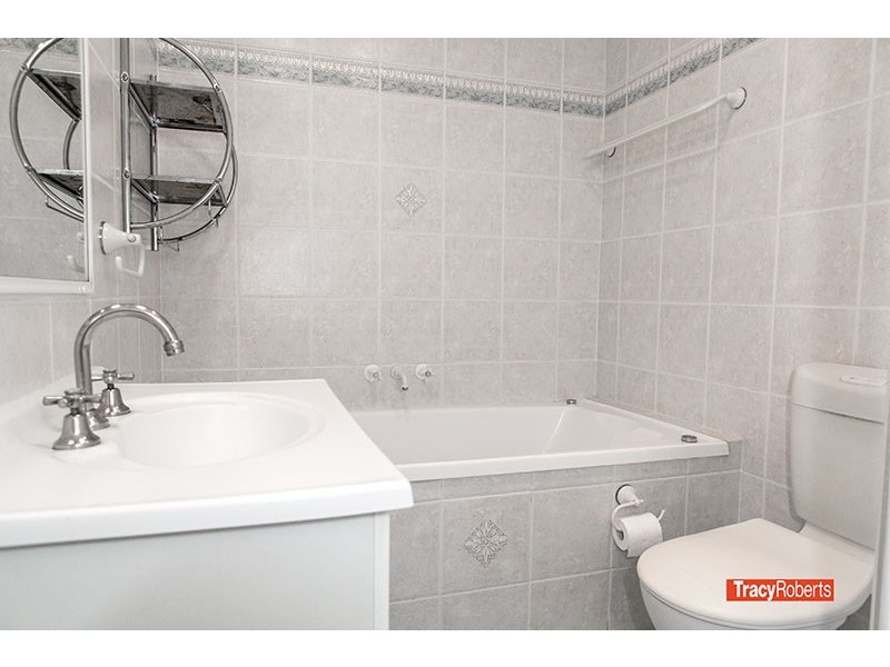 4 Bogan St, Greystanes NSW 2145