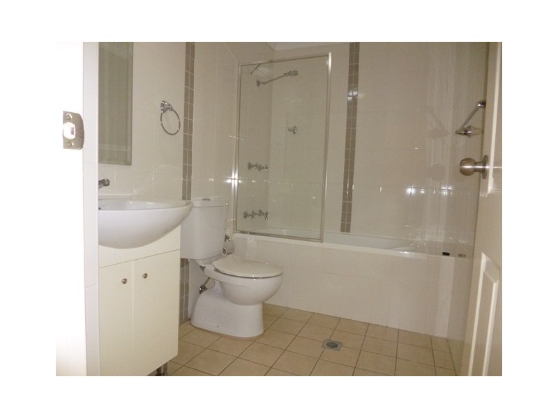 2/41-43 Hampden Road, South Wentworthville NSW 2145
