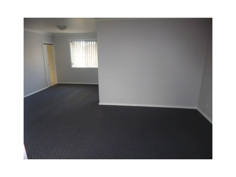 1/37 Burrabogee Road, Pendle Hill NSW 2145