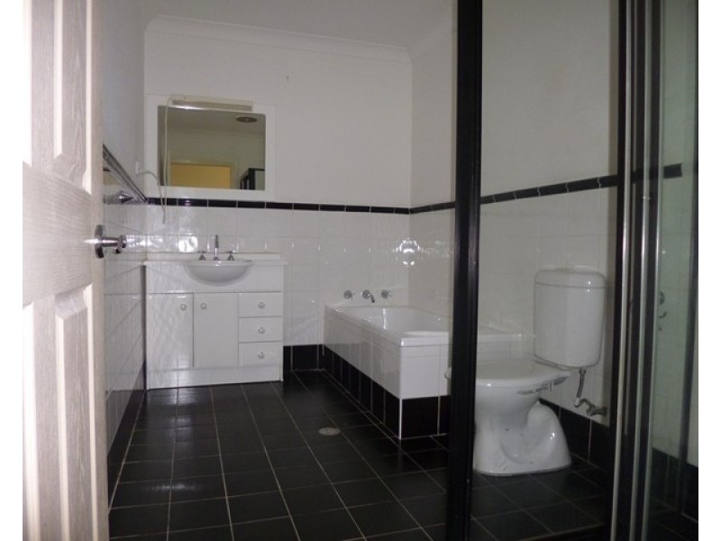 1/35 Normac Road, Girraween NSW 2145