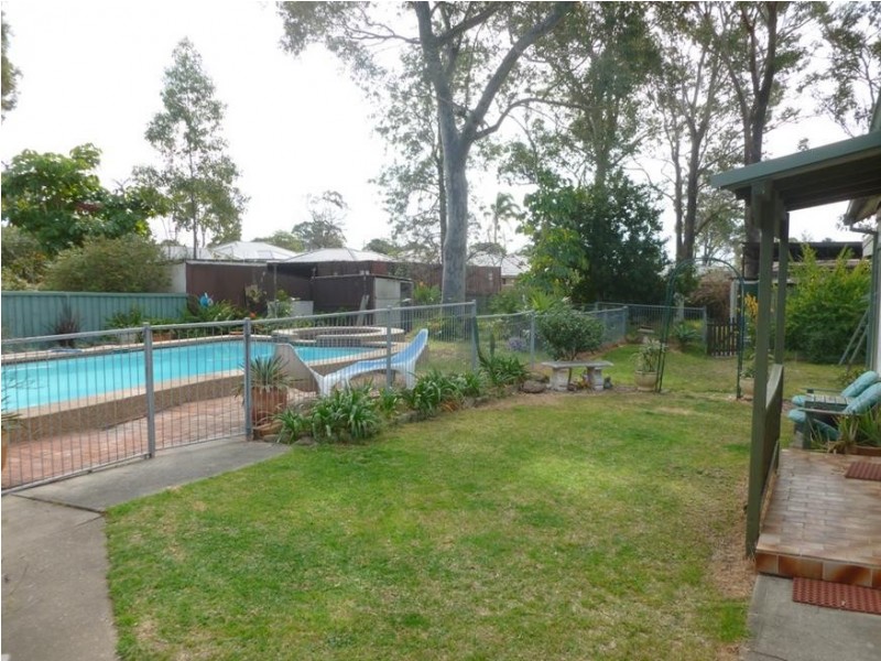 8 Bando Rd, Girraween NSW 2145