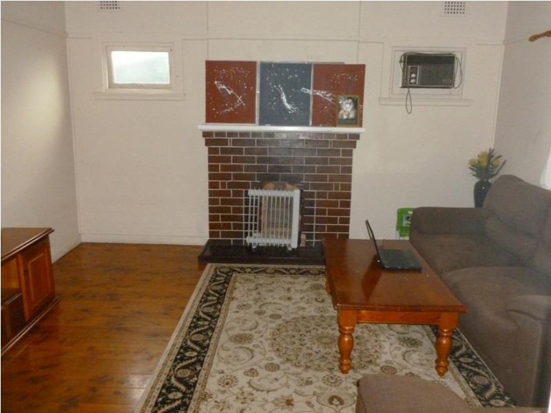 31 Hart Dr, Constitution Hill NSW 2145