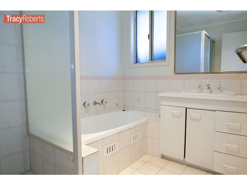 2 Valerie Street, Pendle Hill NSW 2145