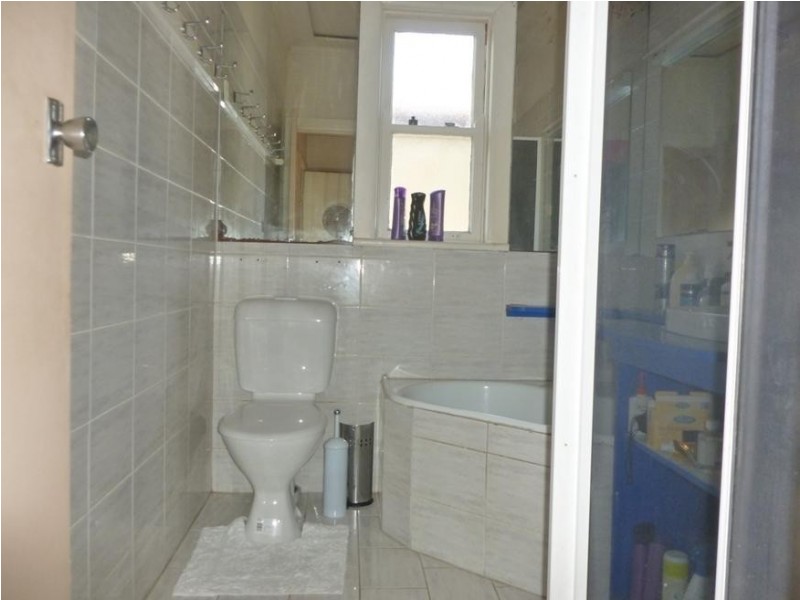 28 Monterey St, South Wentworthville NSW 2145