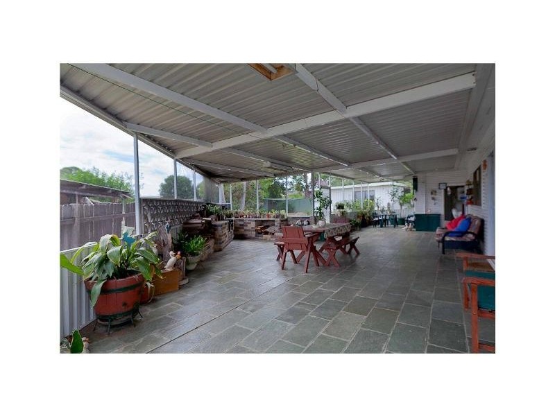 17 Thorne Avenue, Pendle Hill NSW 2145