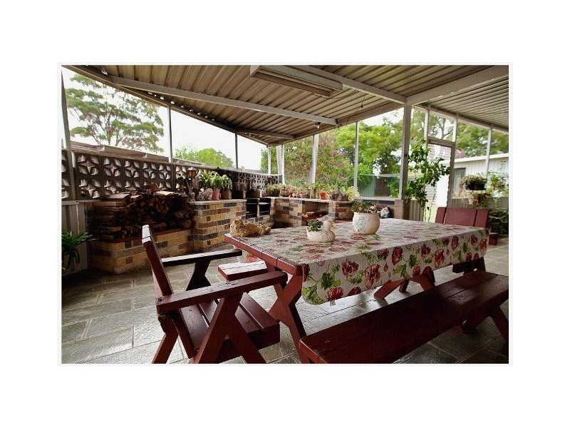 17 Thorne Avenue, Pendle Hill NSW 2145