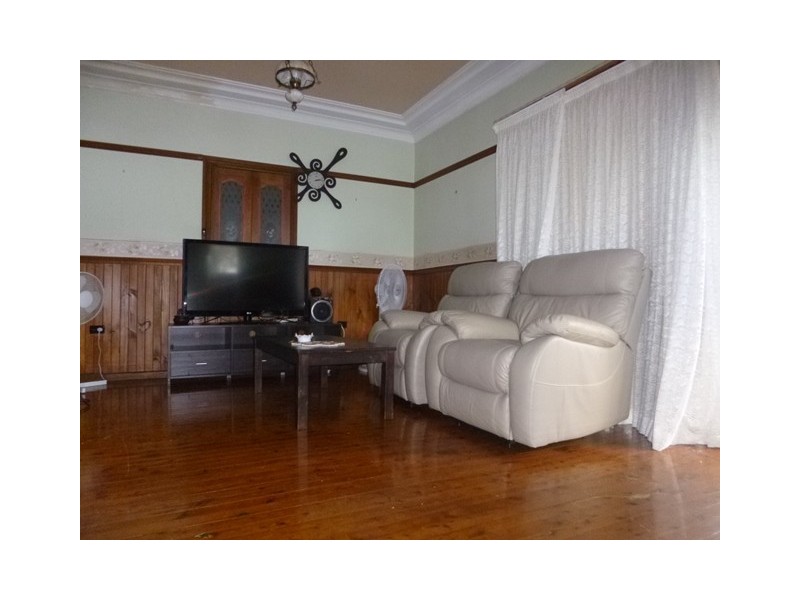 17 Thorne Avenue, Pendle Hill NSW 2145