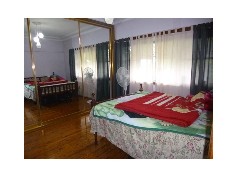 17 Thorne Avenue, Pendle Hill NSW 2145