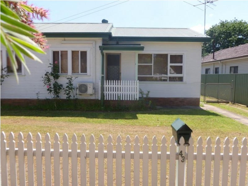 35-43 Toongabbie Rd, Toongabbie NSW 2146