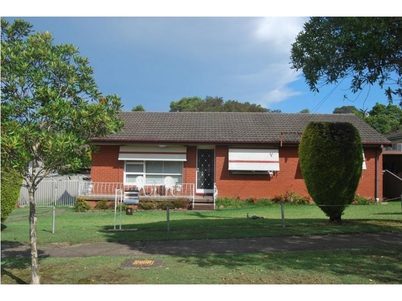 9 Elfrieda St, Old Toongabbie NSW 2146