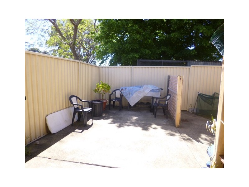 9/5a Binalong Road, Pendle Hill NSW 2145