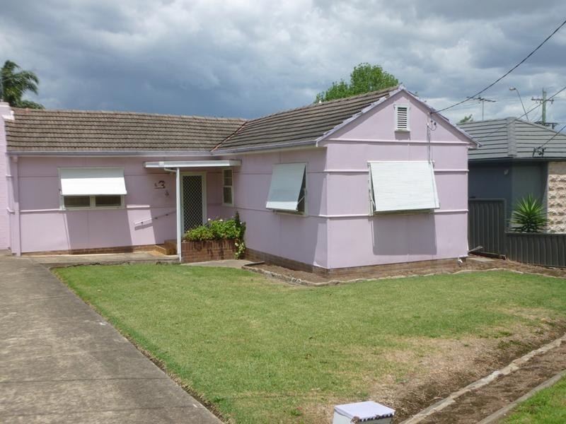 76 Hilltop Rd, Merrylands NSW 2160